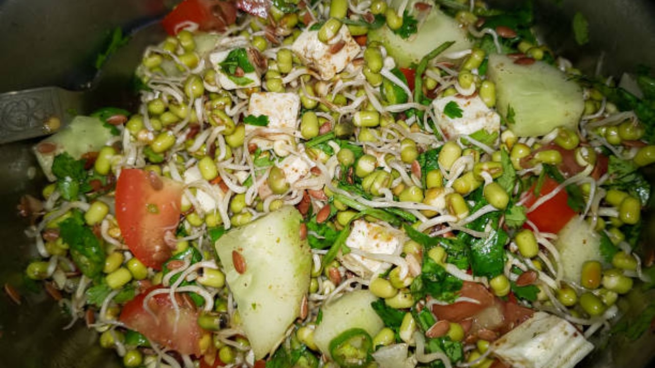 Sprouted Moong Dal Chaat