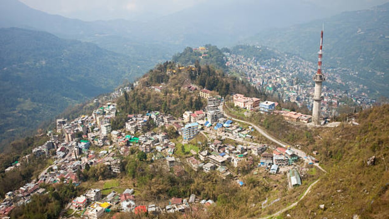 from-kerala-to-sikkim-5-places-to-travel-solo-in-india-under-rs-20-000