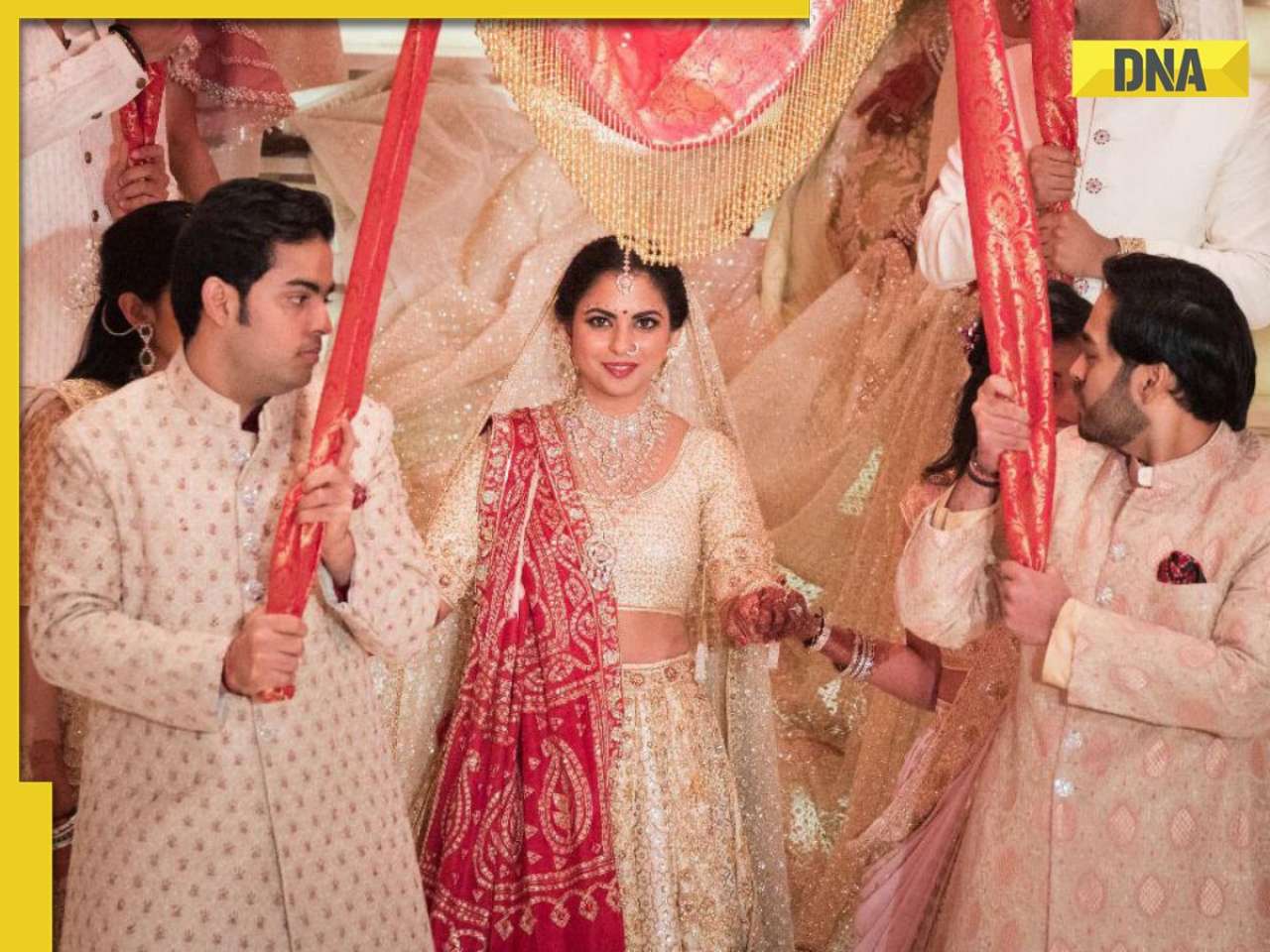 Throwback: When Mukesh Ambani’s daughter Isha Ambani dressed in lehga worth Rs.... for her wedding with Anand Piramal