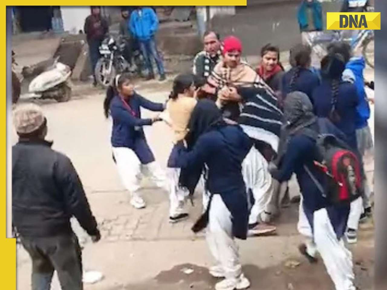 Two school girls drag, pull hair each other hair over same boy in UP