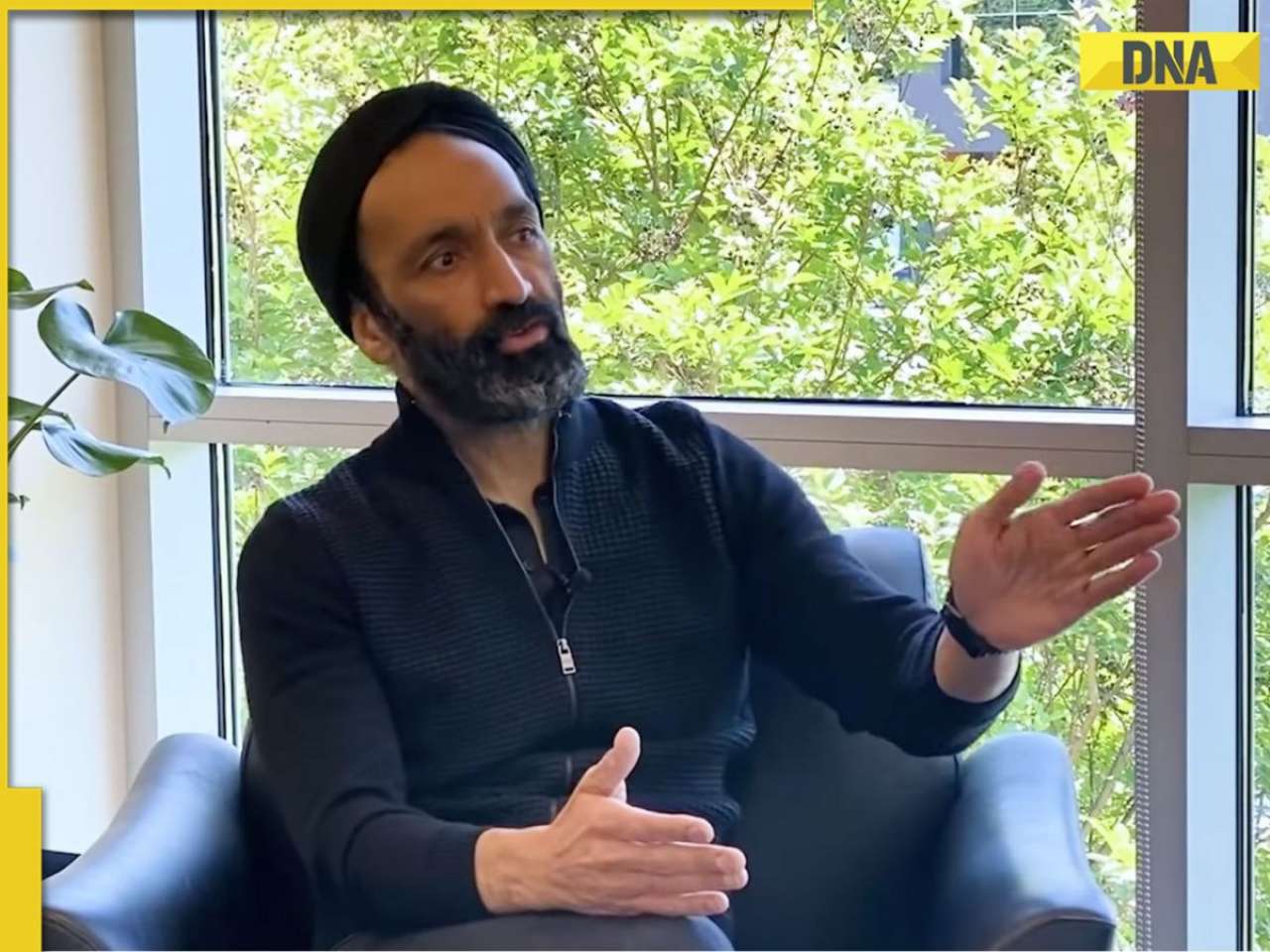 Meet man who earns crores in one day, more than several CEOs, his annual income is Rs... 