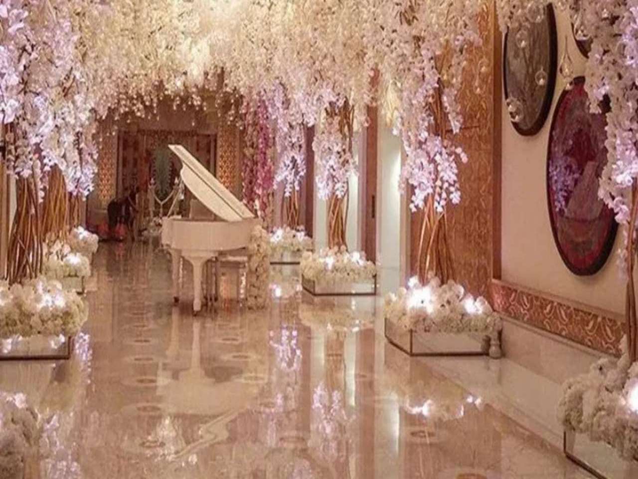 Mukesh Ambani, Nita Ambani live on 27th floor