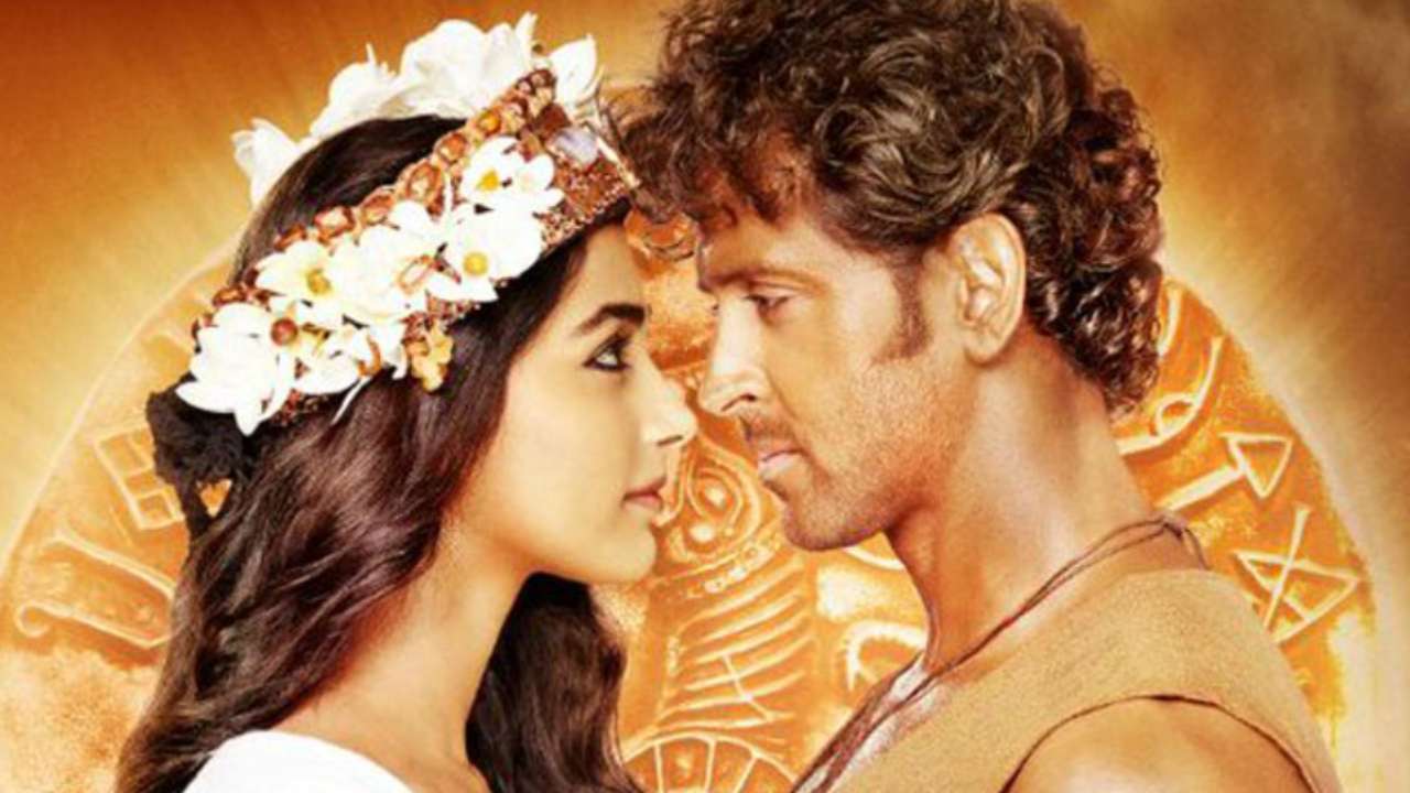 Pooja Hegde Bollywood debut with Hrithik Roshan
