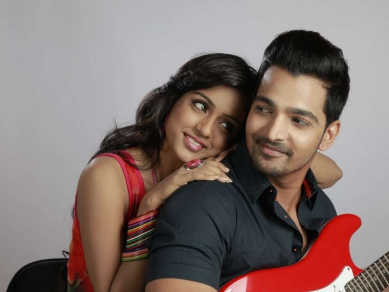 Prema Ishq Kaadhal (2013)