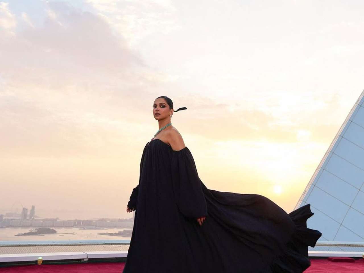Deepika Padukone makes first global appearance after Dua's birth at Cartier  event, check out her glamorous look in black dress