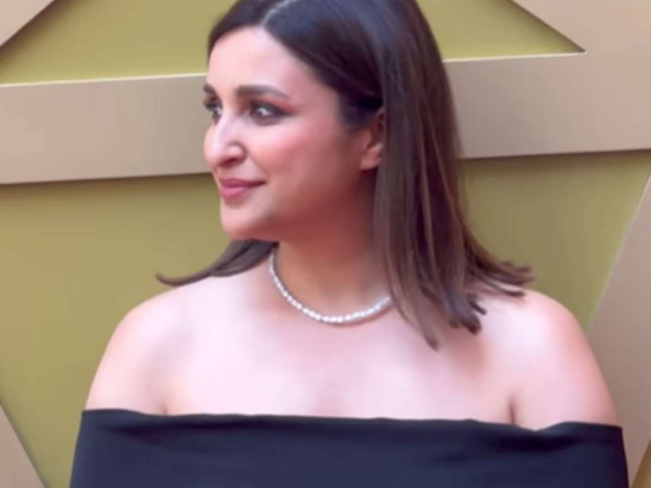 Dress inspired by Princess Diana’s iconic style