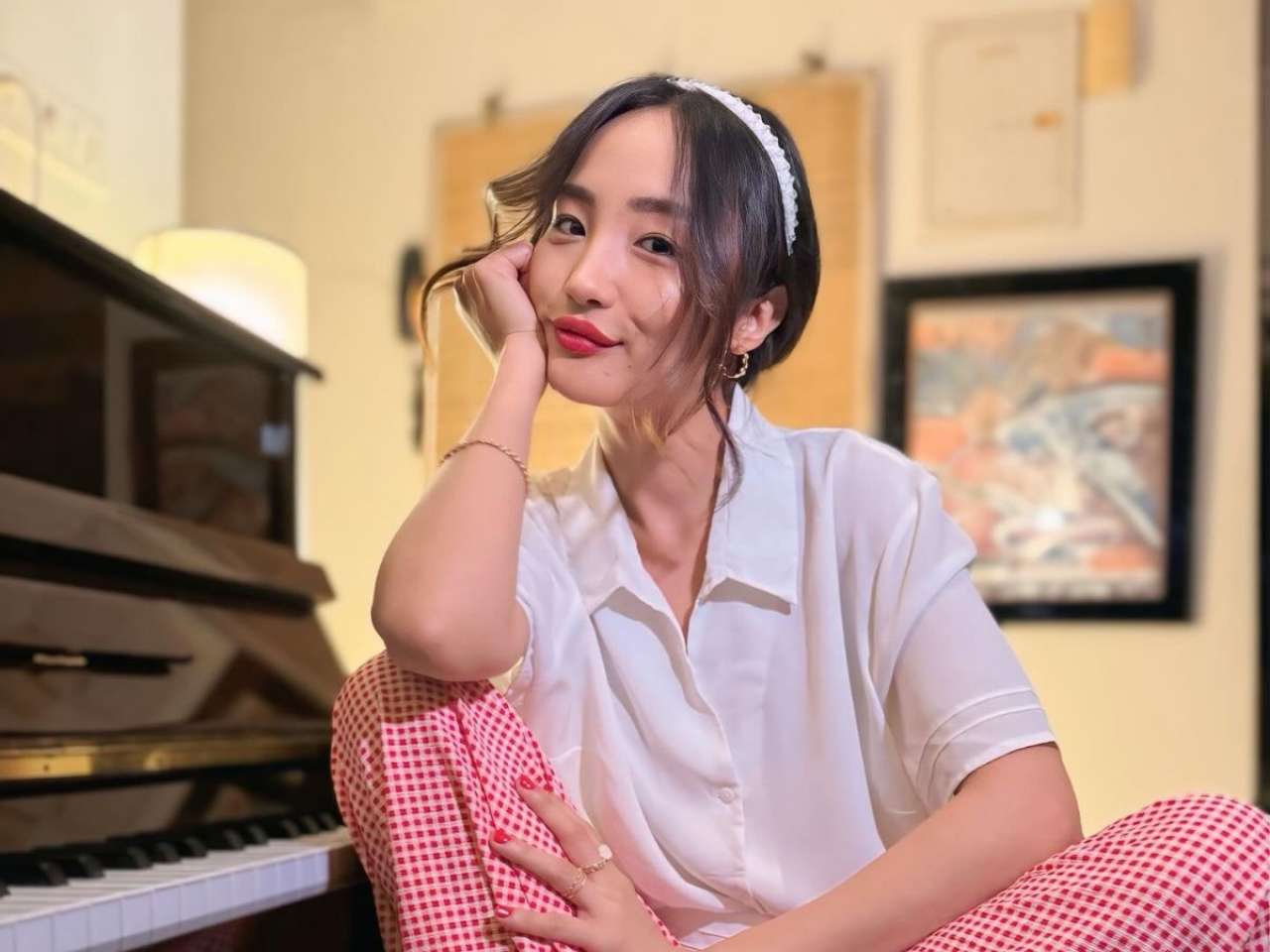 Chum Darang's OOTD for special Valentine date