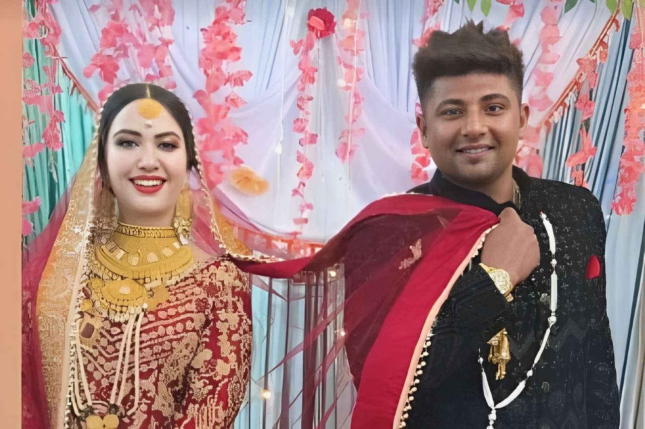 Meet Sarfaraz Khan's Wife: Romana Zahoor