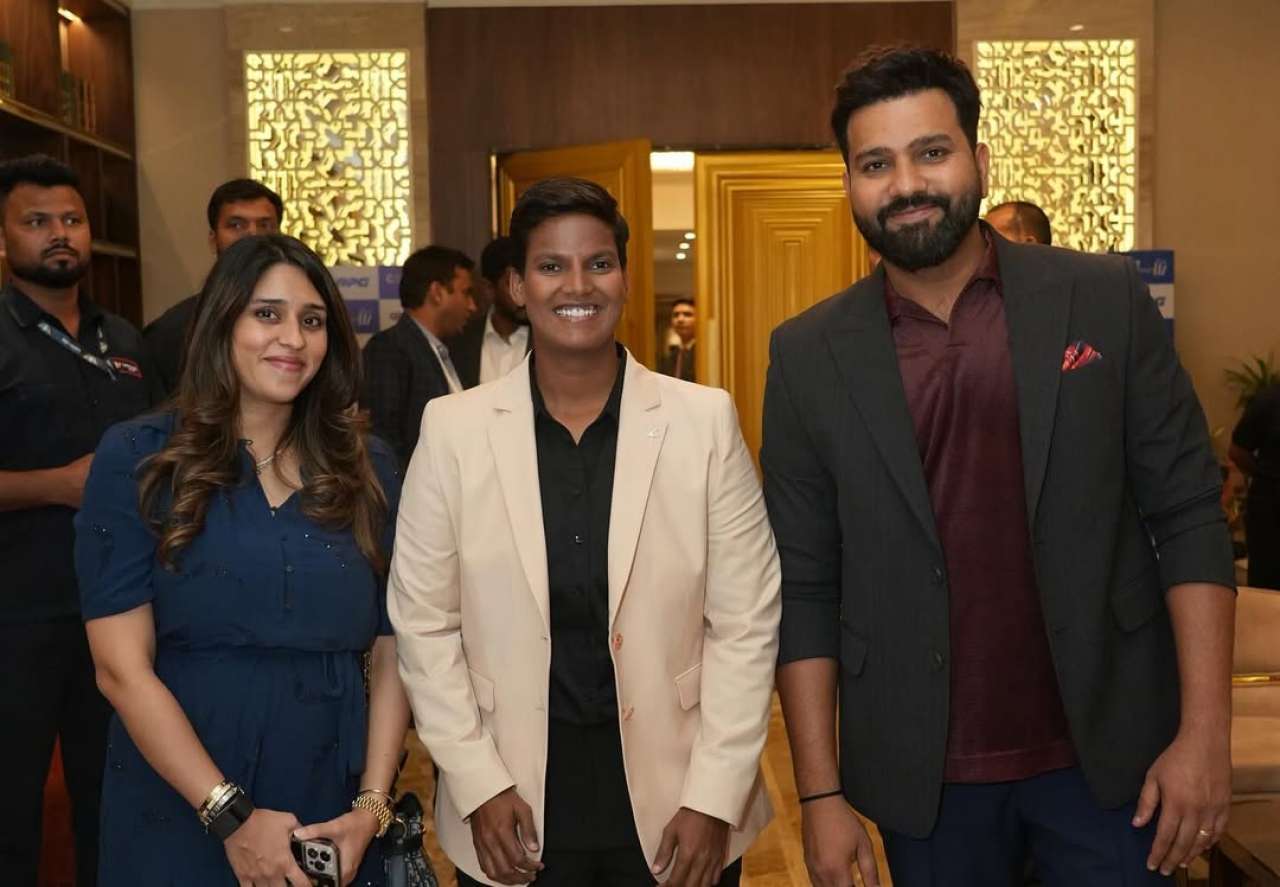 First Indian to complete 100 T20I wickets