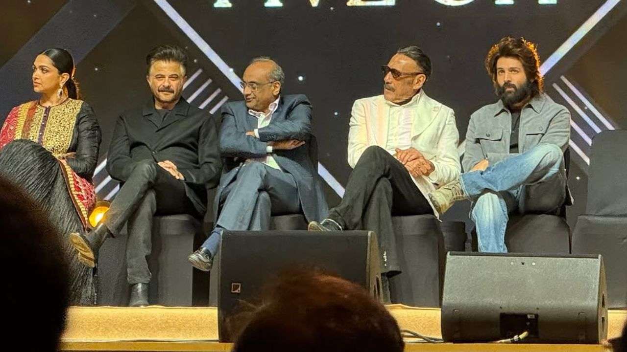 Jackie Shroff’s and Kartik Aaryan’s dapper look