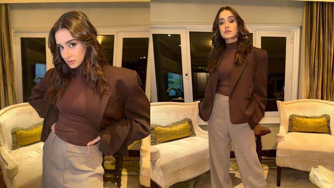 Shimmery eyeshadow on lids