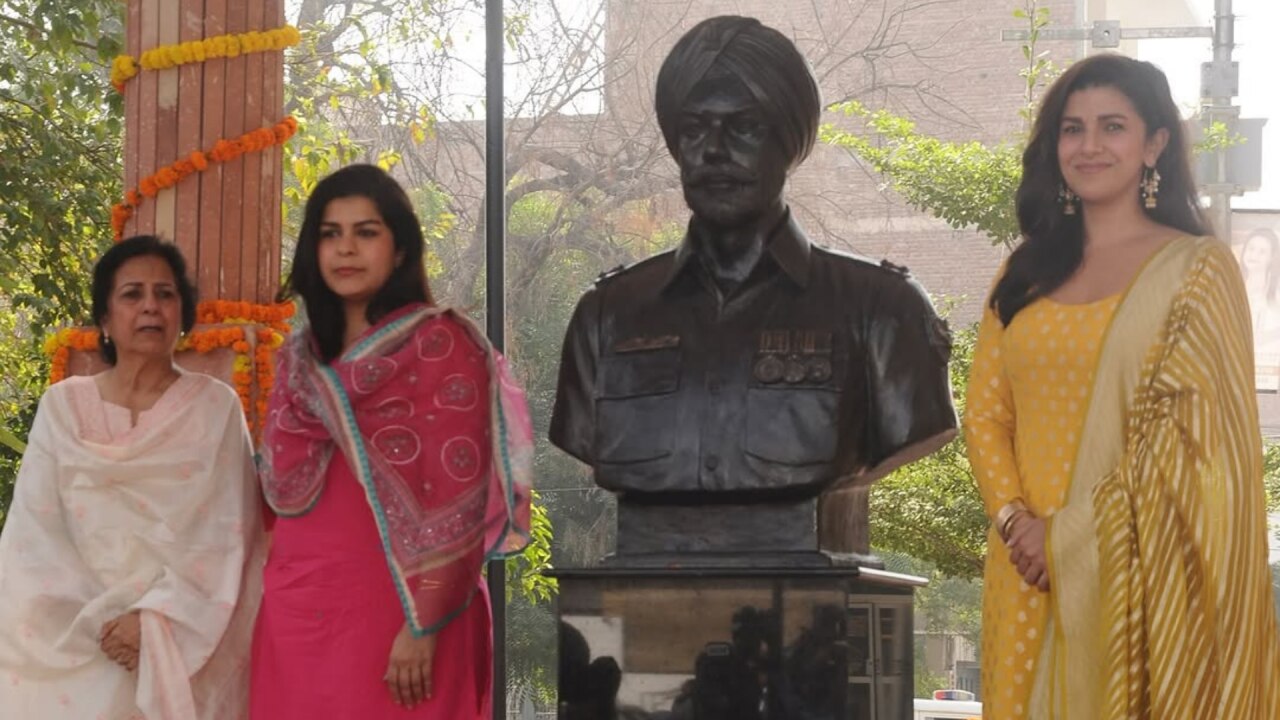 Nimrat Kaur Father 