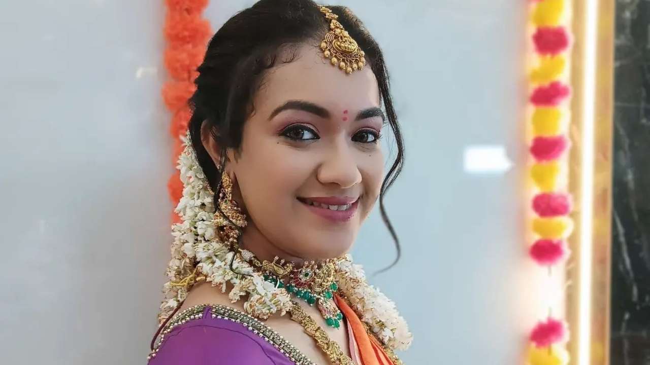 Shruthi Narayanan earnings