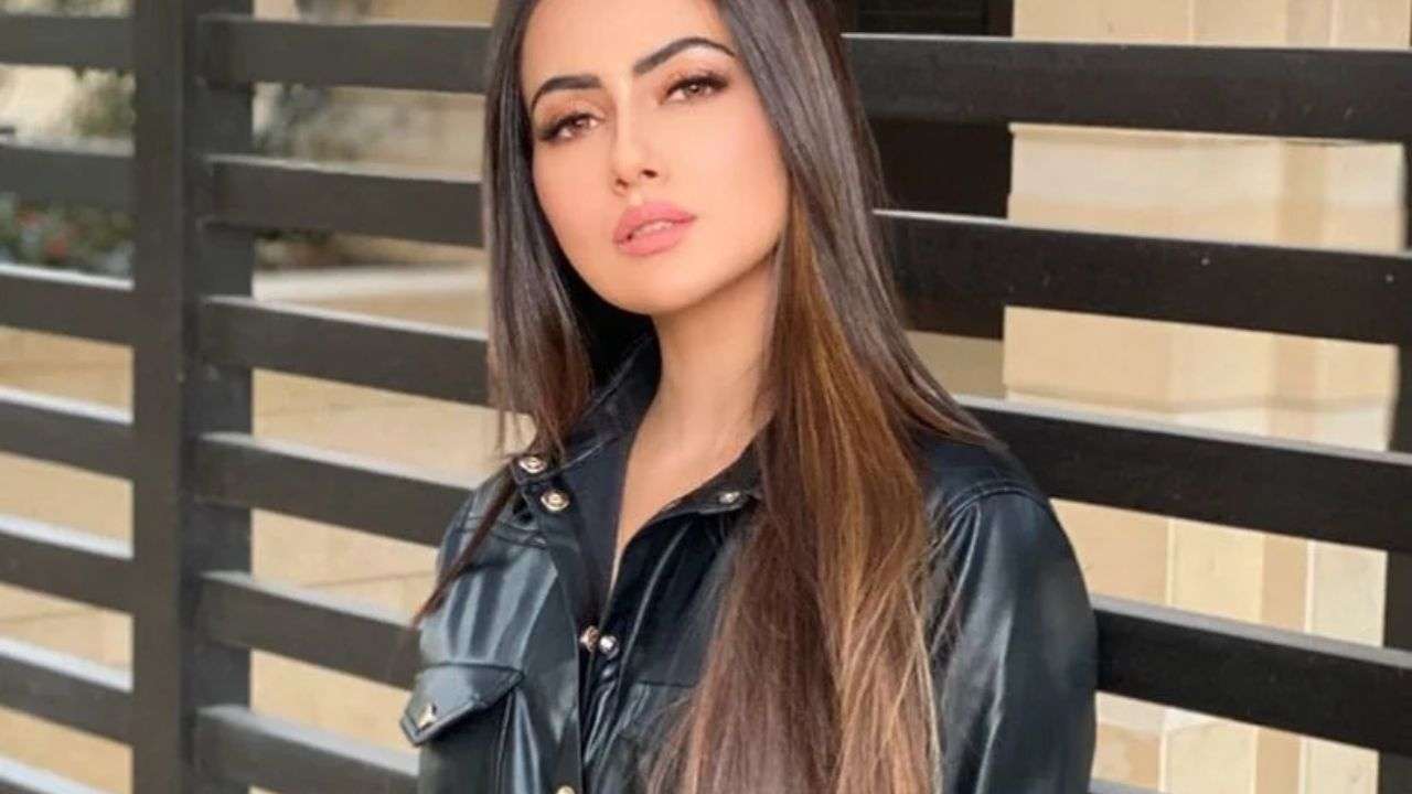 Sana Khan