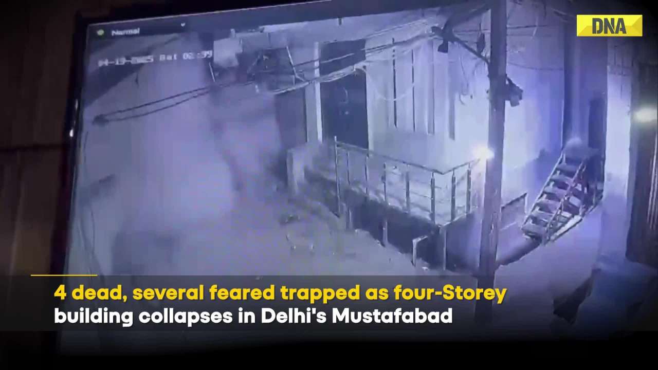Delhi Building Collapse: Video Of Mustafabad Building Collapsing In Seconds, 4 Killed, Rescue Ops On