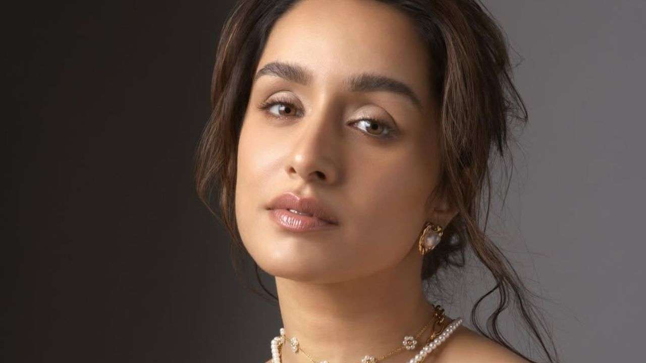 Dewy skin and glowing base