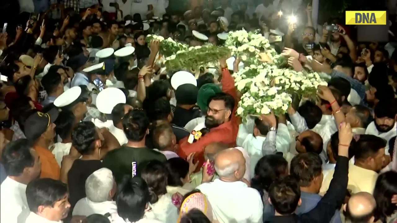 Jammu Kashmir Terror Attack: Wife gives emotional farewell to martyred Navy Officer Vinay Narwal