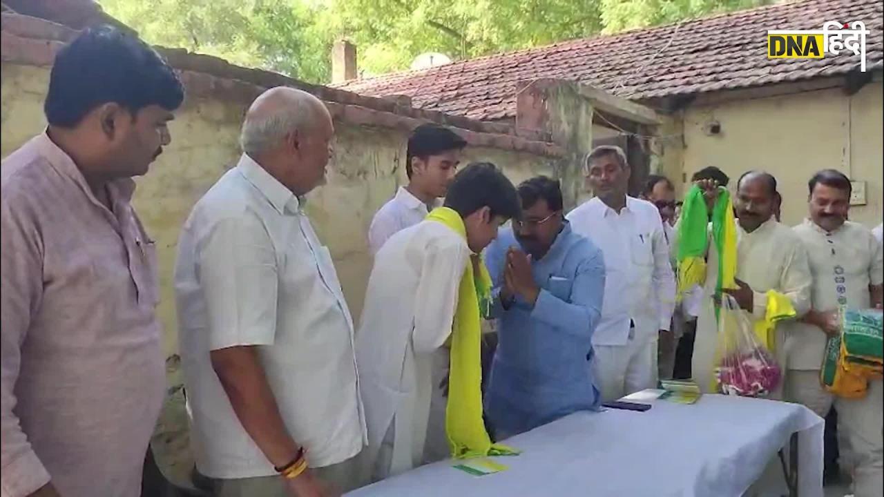 Jansatta Dal Loktantrik: राजा भैया की पार्टी में शामिल हुए उनके दोनों बेटे