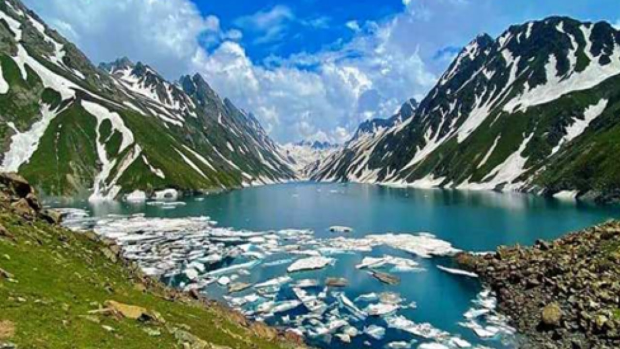 कौसरनाग झील के पास है खूबसूरत नजारा