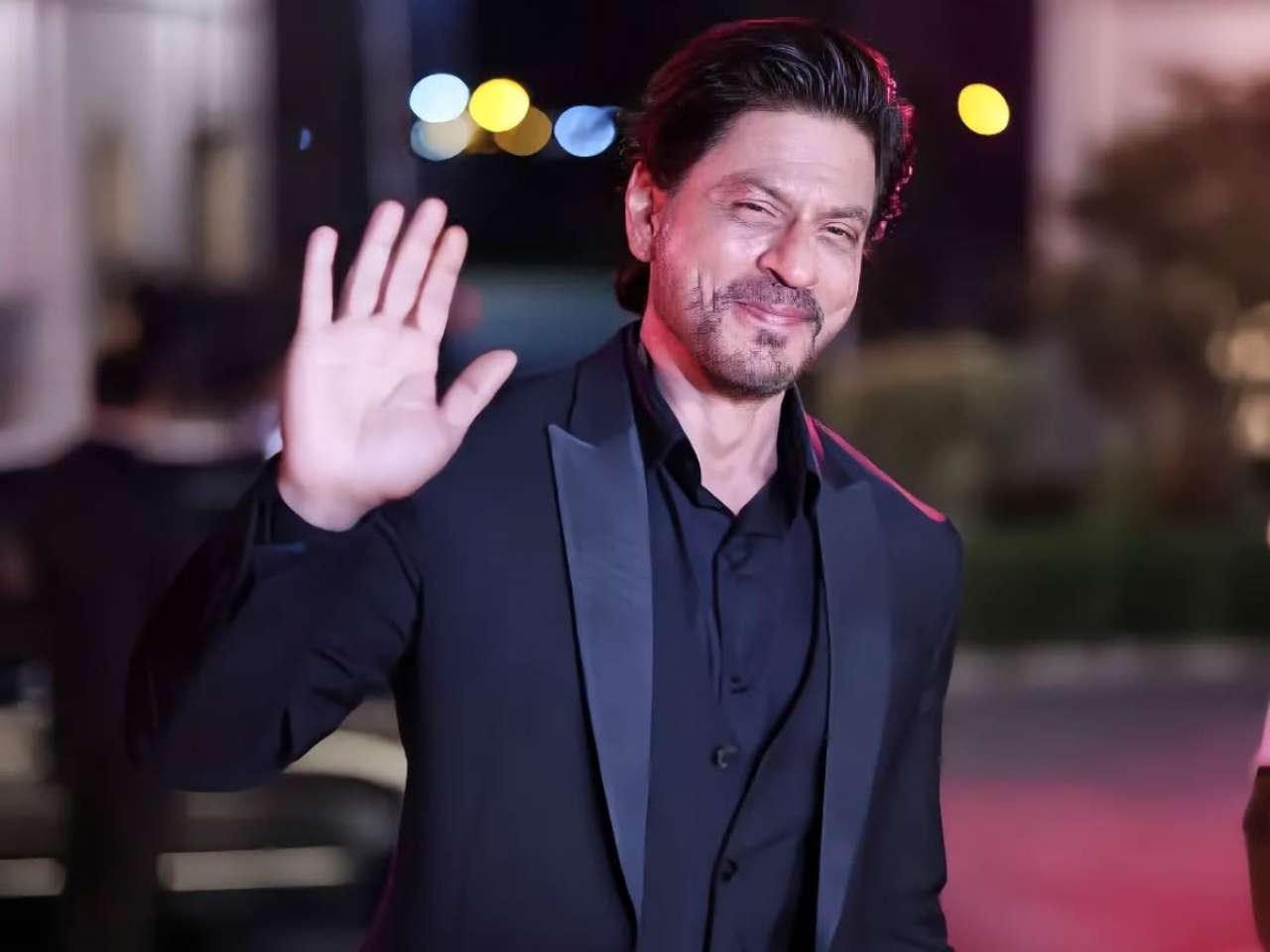 Shah Rukh Khan, Kiara Advani, Diljit Dosanjh: A look at Bollywood stars who will walk the 2025 Met Gala red carpet Shah Rukh Khan, Kiara Advani, Diljit Dosanjh: A look at Bollywood stars who will walk the 2025 Met Gala red carpet