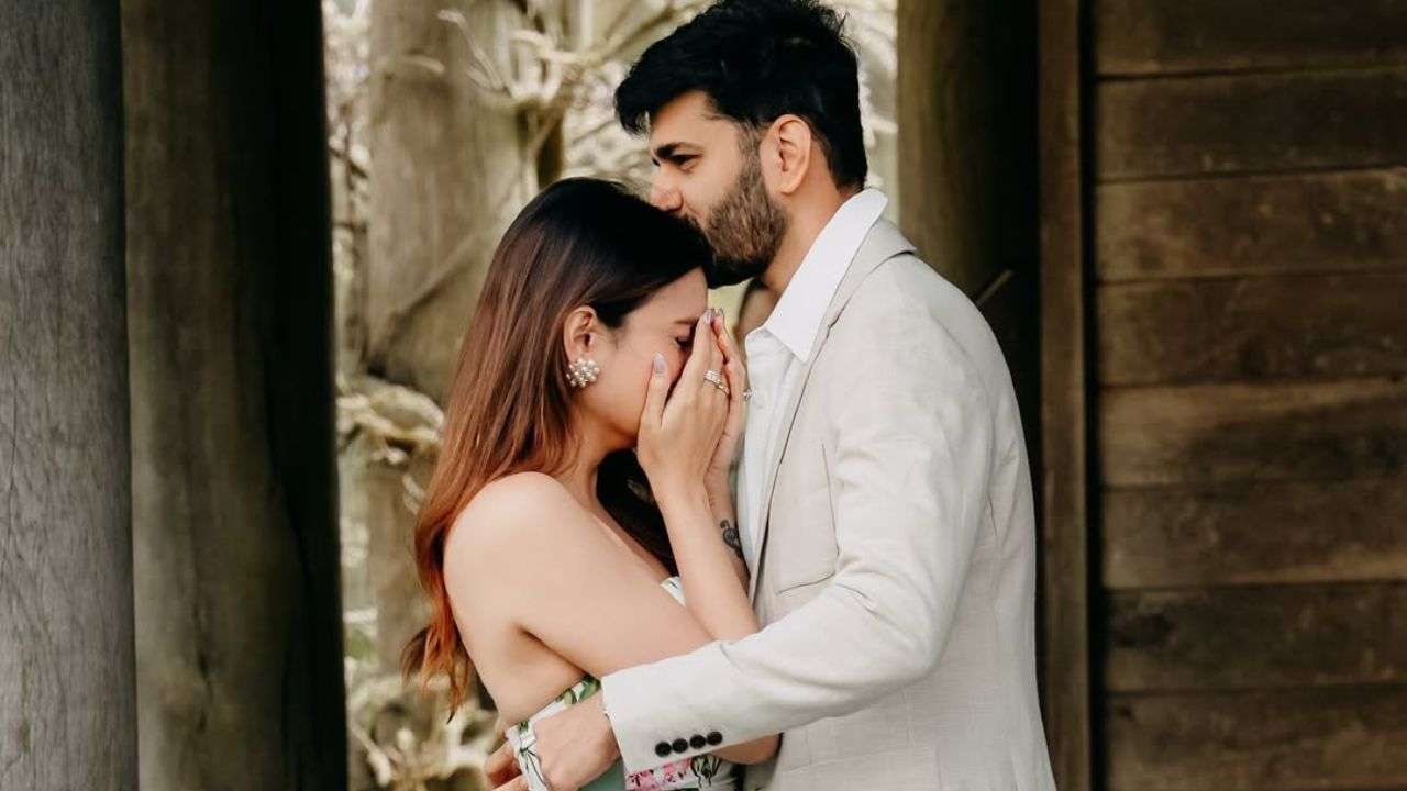 Reaction of fans and celebrities