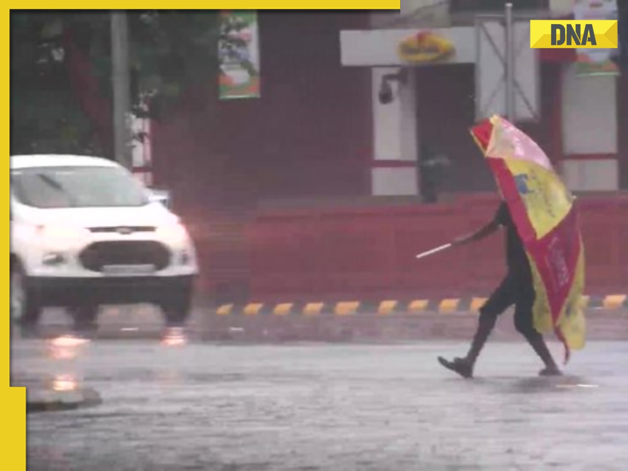 Delhi-NCR weather update: IMD issues 'orange alert' for heavy rainfall today, temperature to fall to...