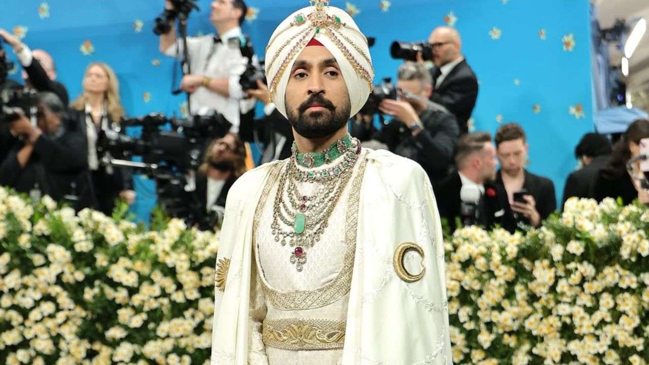 Diljit Dosanjh gives royalty vibes in Cartier necklace