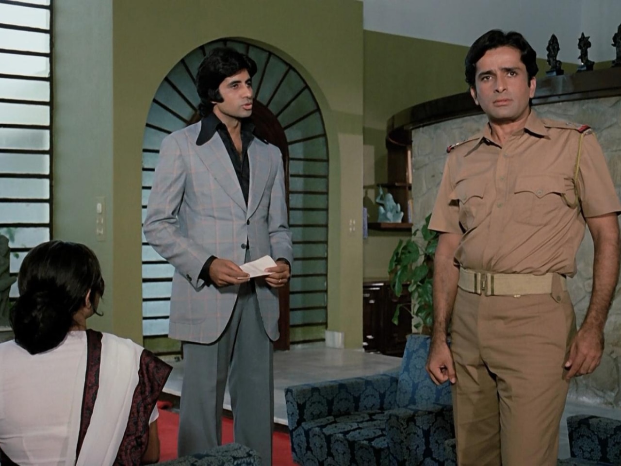 What made Deewaar iconic?