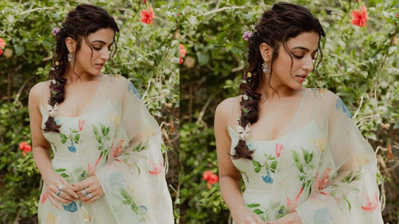 Matching dupatta