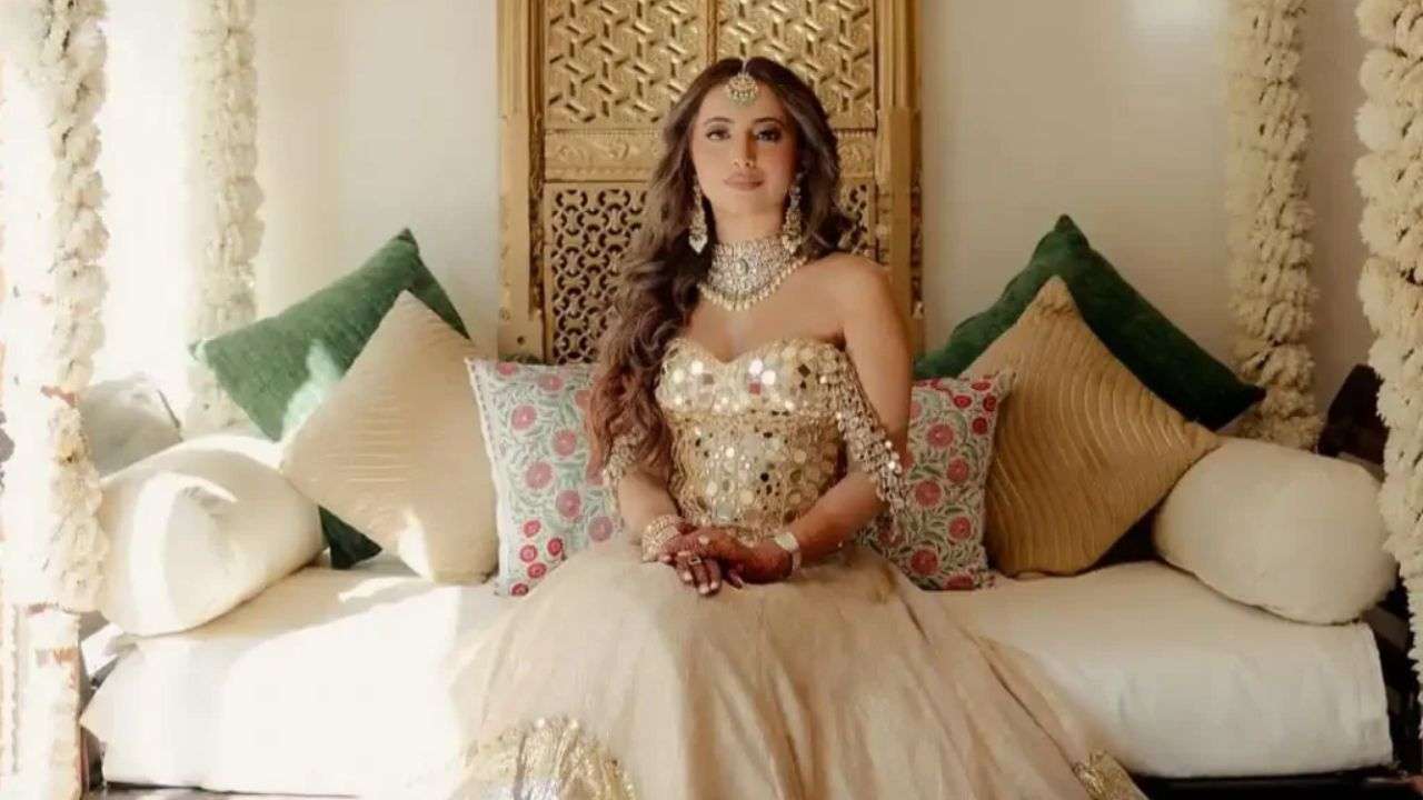 Alekha Advani (Wife of Aadar Jain)