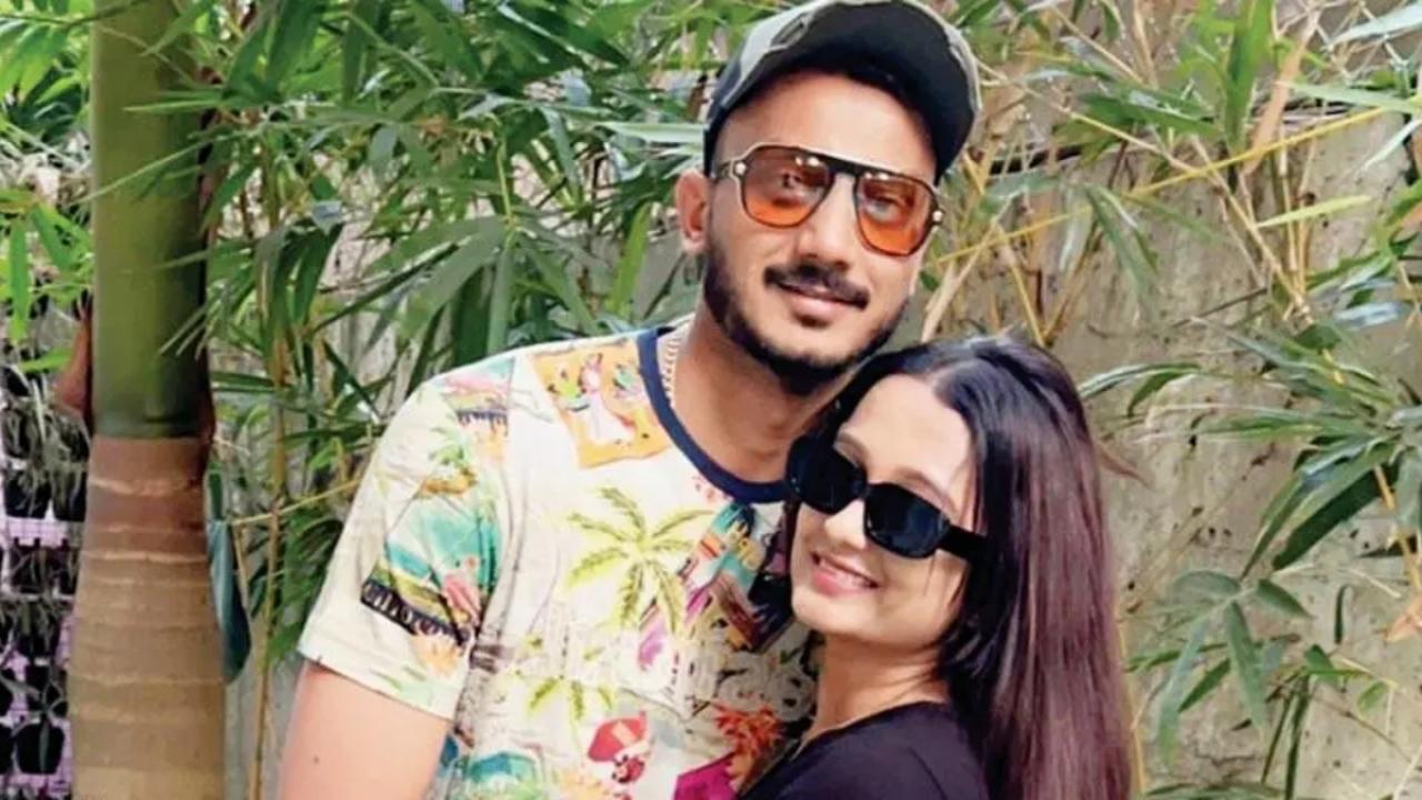 एक बच्चे के माता-पिता बने चुके अक्षर-मेहा 