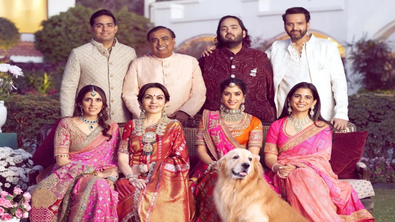 अंबानी परिवार ने एक साल में दान किए हैं 407 करोड़ रुपये