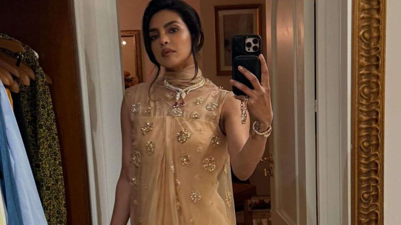 Priyanka Chopra serpent neckpiece from Bulgari latest collection