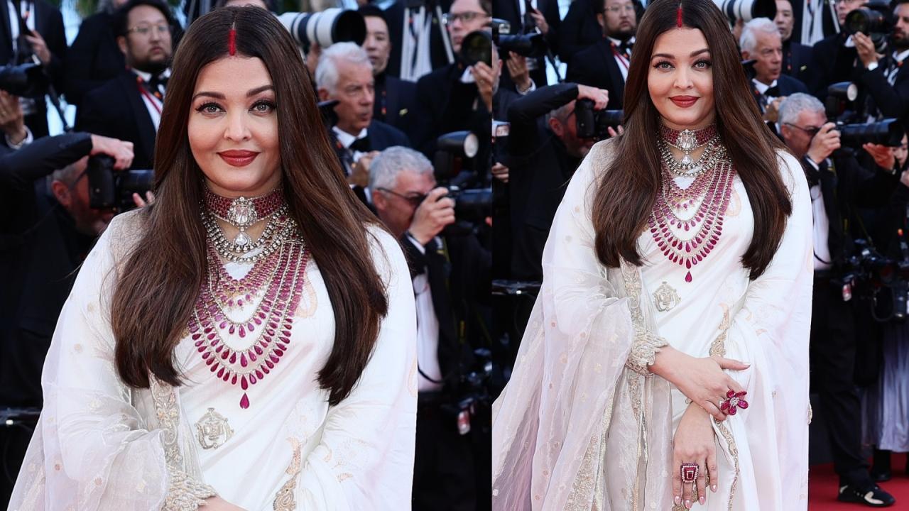 Aishwarya Rai Bachchan Banarasi saree