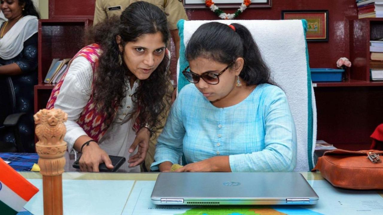 सेंट जेवियर्स कॉलेज से किया ग्रेजुएशन