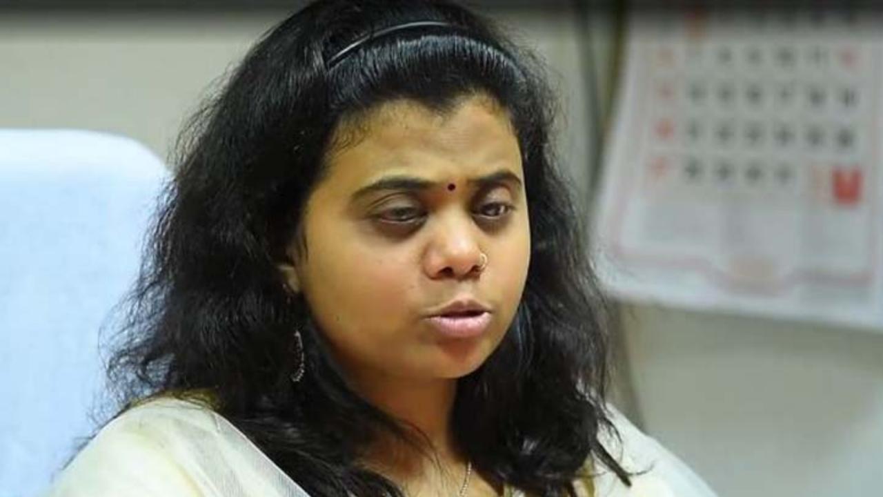 जेएनयू से किया है मास्टर्स, पीएचडी और एमफिल