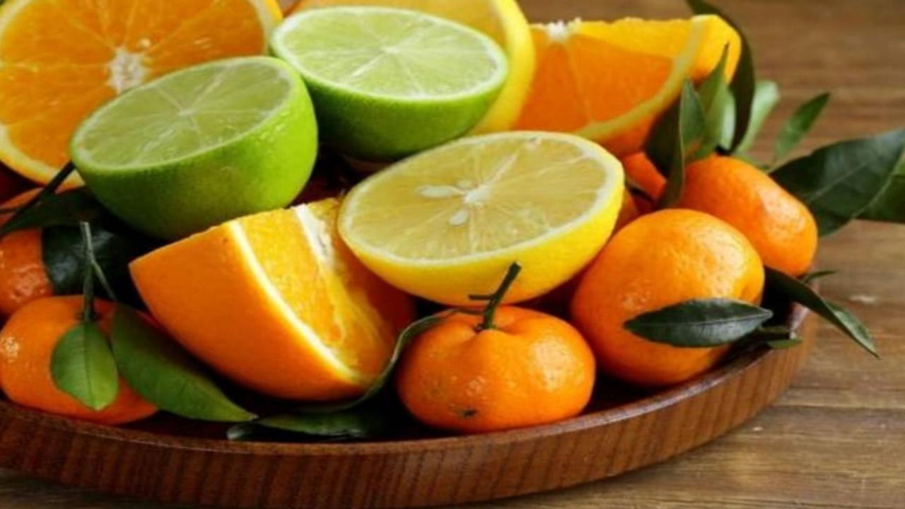 विटामिन सी से भरपूर फल
