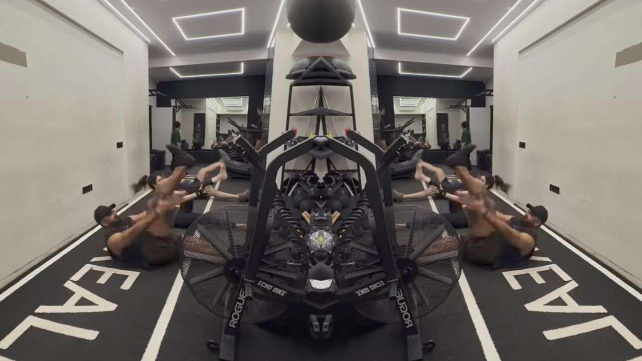 Renegade Dumbbell Row