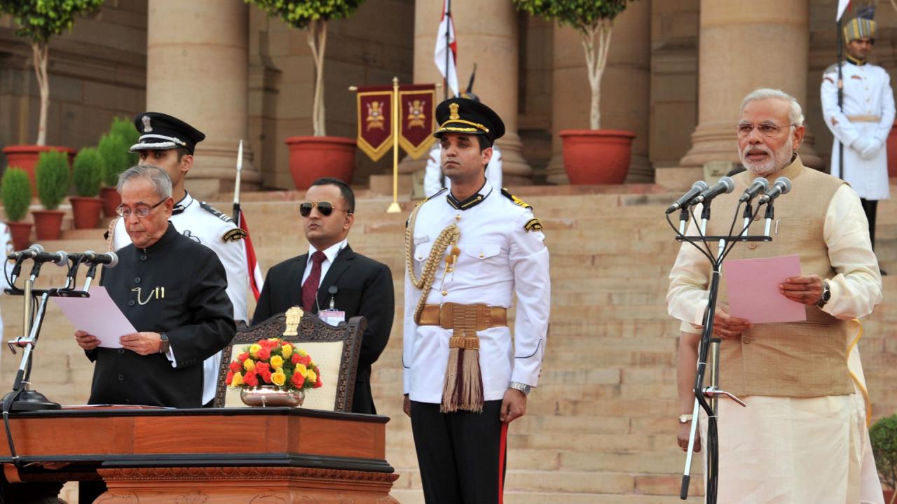 15वें प्रधानमंत्री के रूप में ली थी शपथ