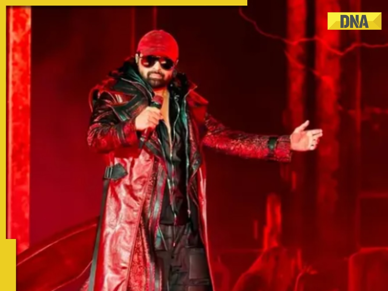 Himesh Reshammiya asks crowd 'Thoda regular gau yaa naak se' during live performance, addresses critics head-on; Watch