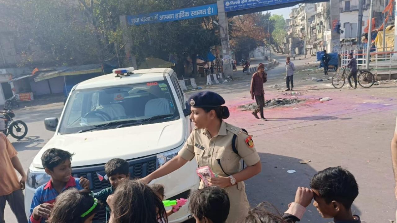  बैंगलोर के नेशनल लॉ स्कूल से की है पढ़ाई
