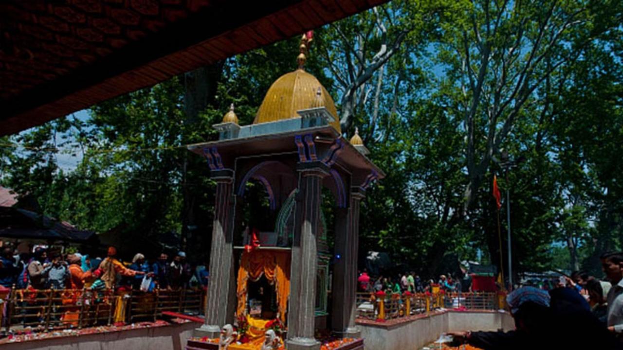 कश्मीर पर संकट