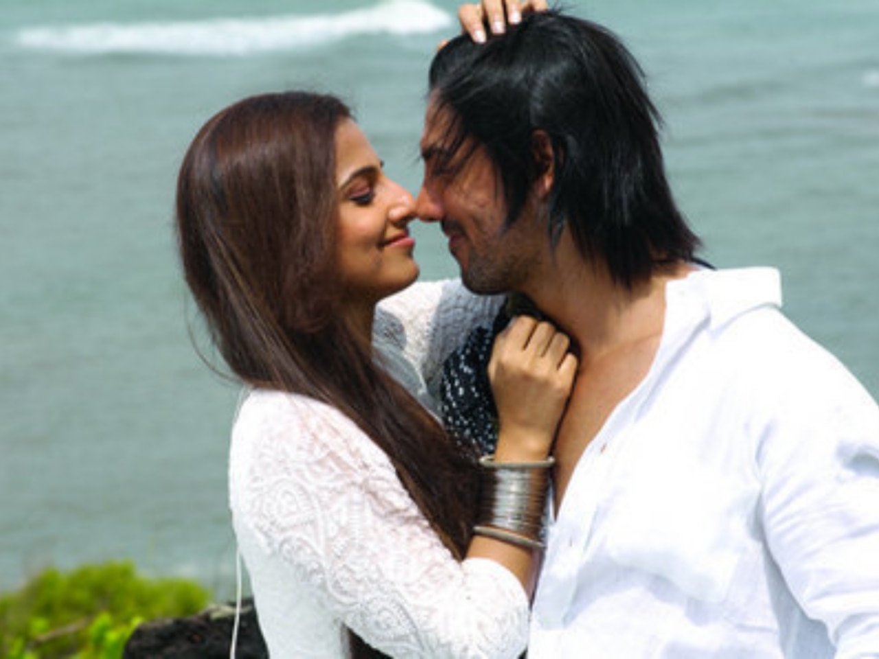 When Vidya Balan went to John Abraham to save her