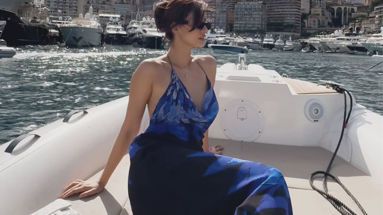 Exudes royalty
