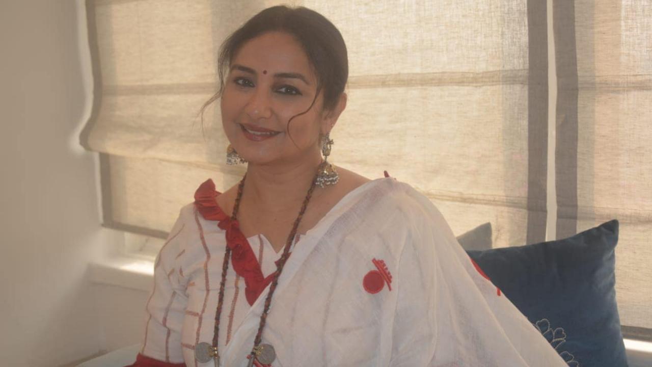 खुद से प्यार करने पर दिव्या ने दिया जोर