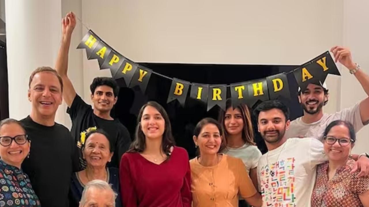 पिता बना चुके हैं कई हिट फिल्में 