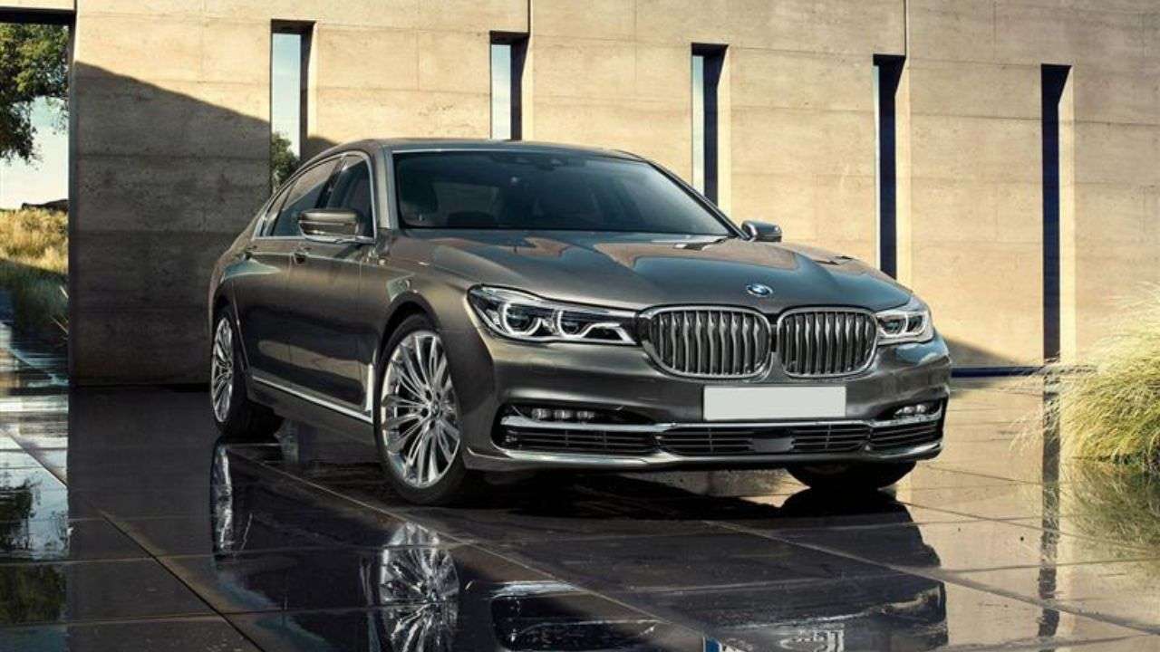 BMW 760Li Armored (Reportedly Rs 8.9 Crore)
