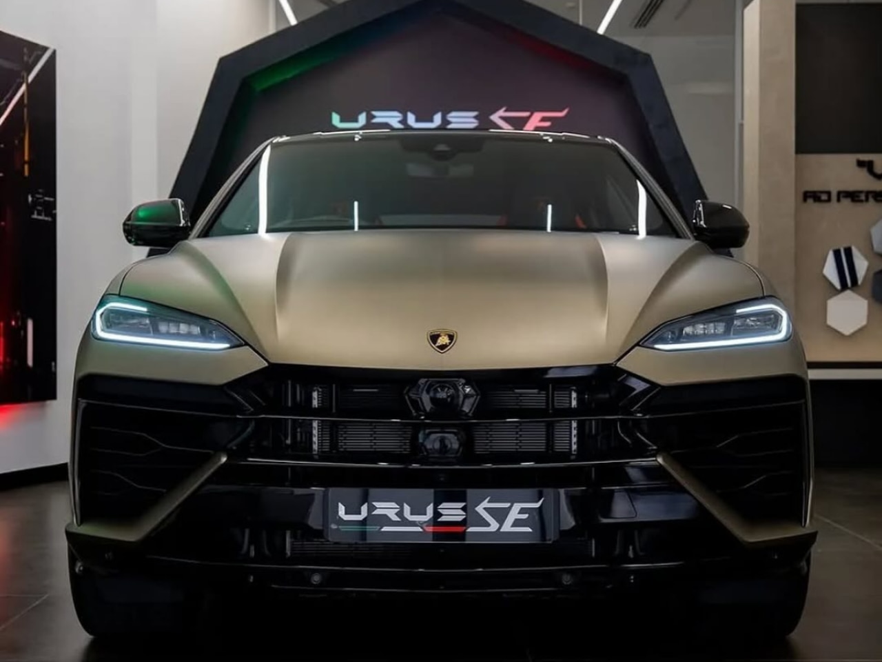 About Lamborghini Urus SE