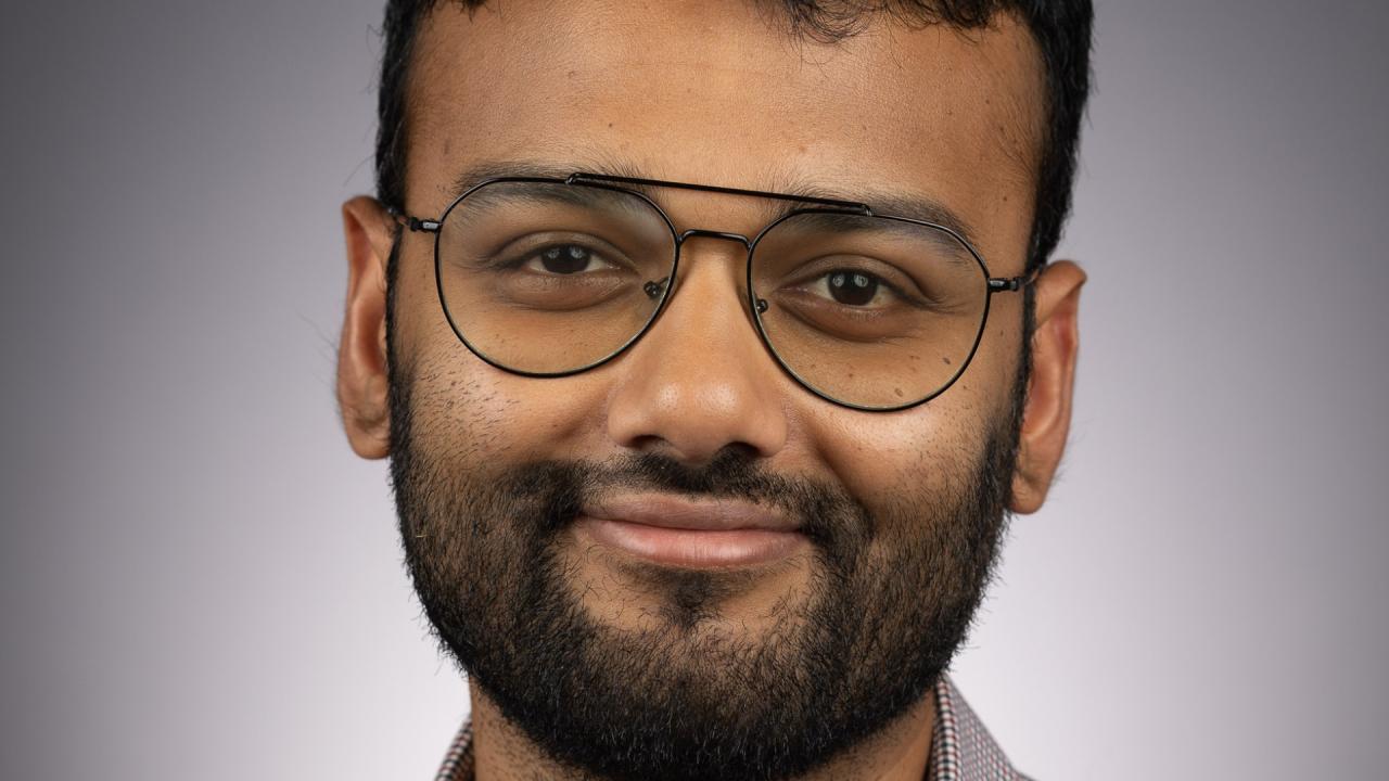 पूरा देश कर रहा है ईशान पर गर्व