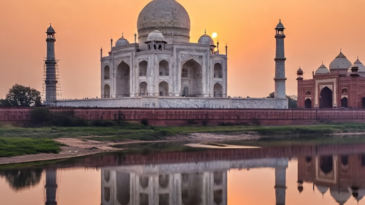 22 Rooms In Taj Mahal 